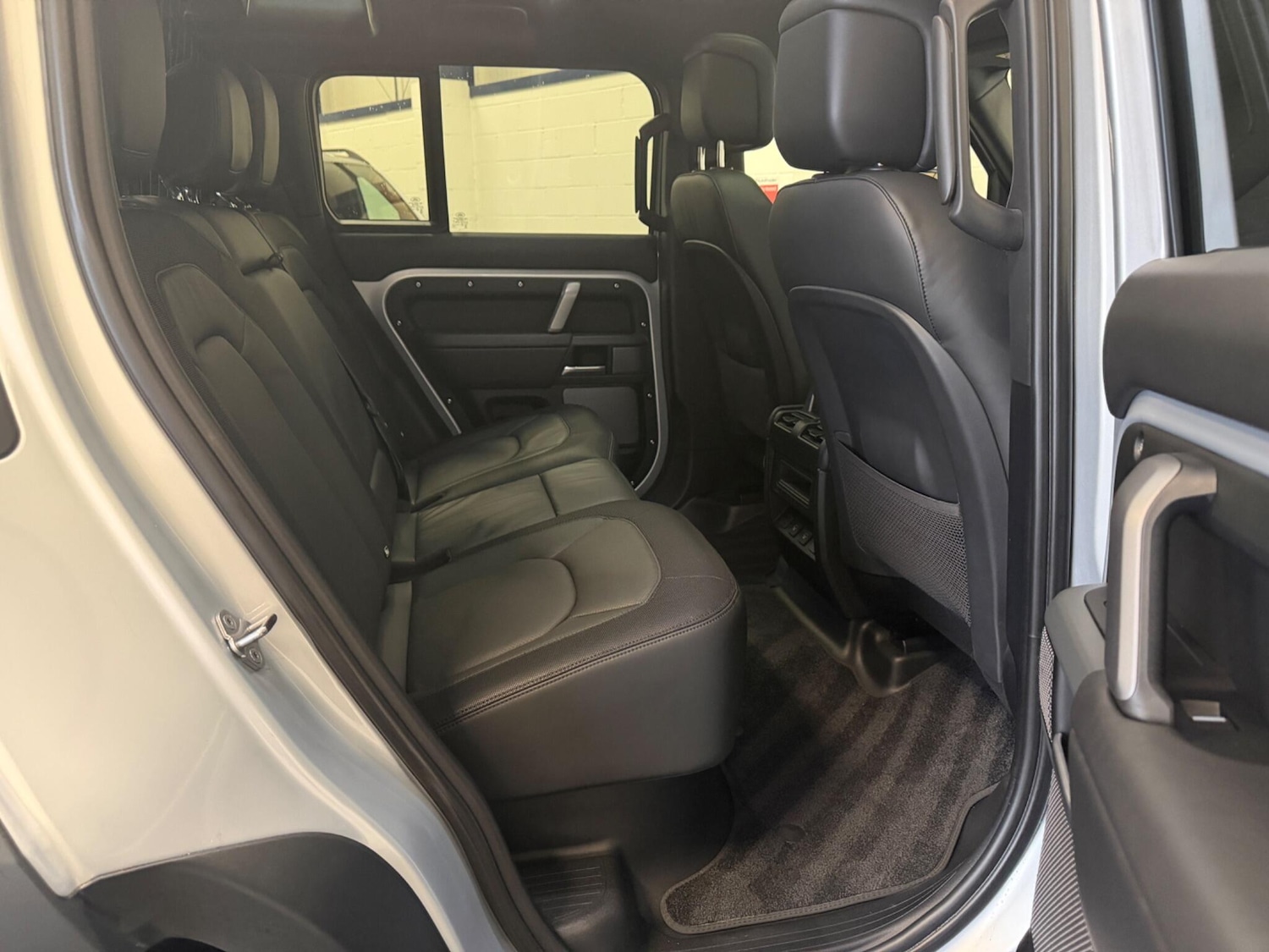 Used Land Rover Defender 2024 for sale - 77421223: Photo 19