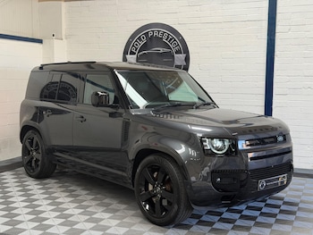 Used Land Rover Defender 110 2023 for sale - 79464085: Photo
