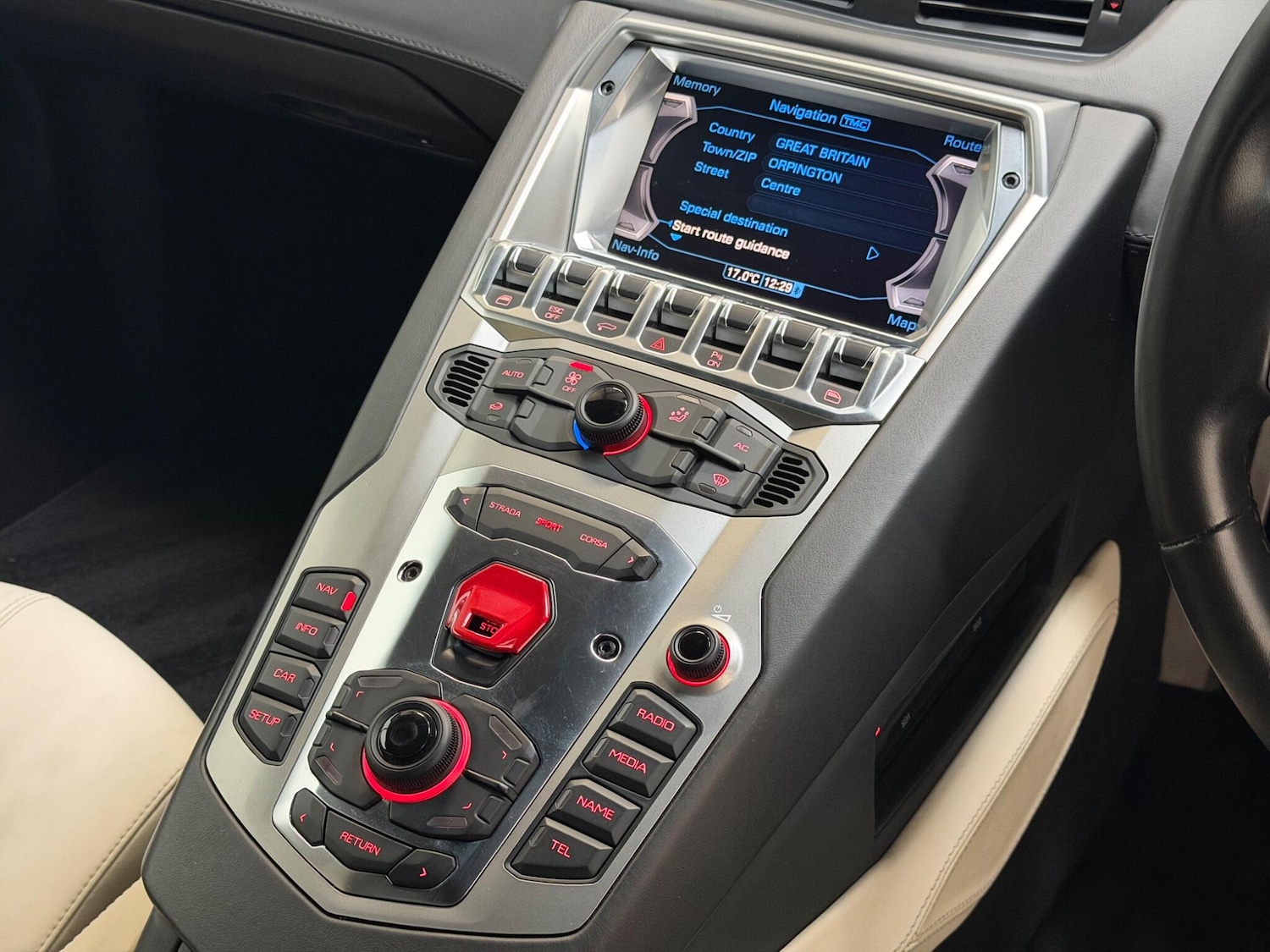 Used Lamborghini Aventador 2011 for sale - 78168270: Photo 14