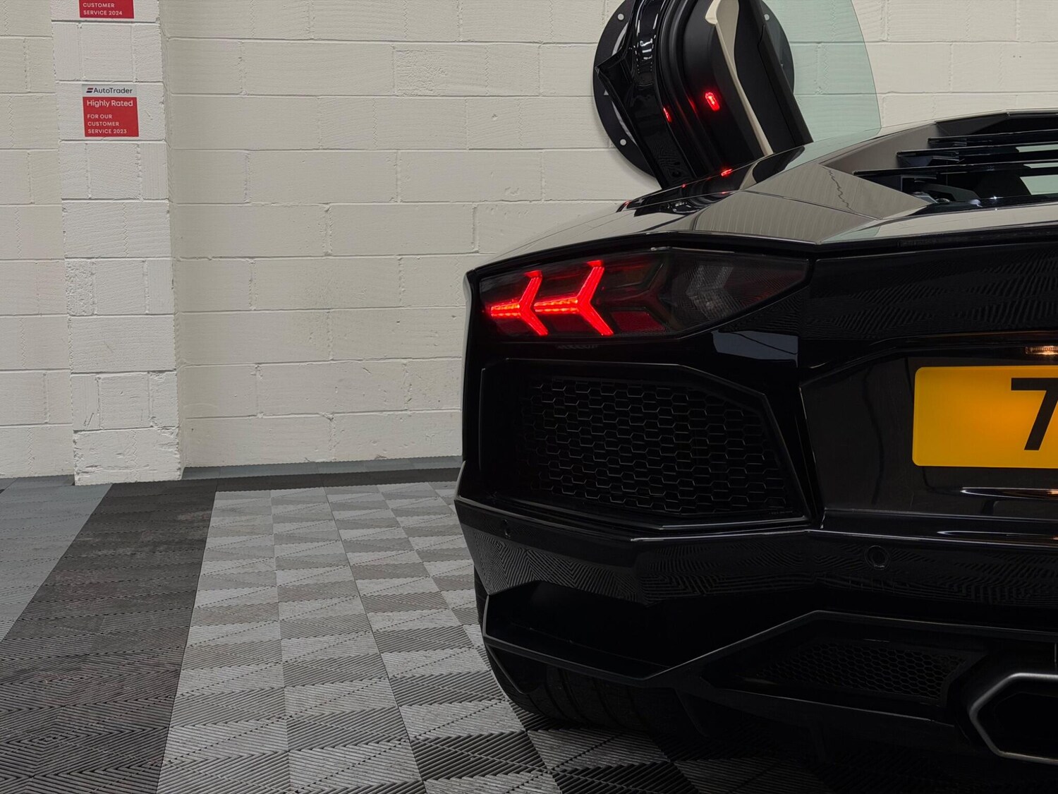 Used Lamborghini Aventador 2011 for sale - 78168270: Photo 22