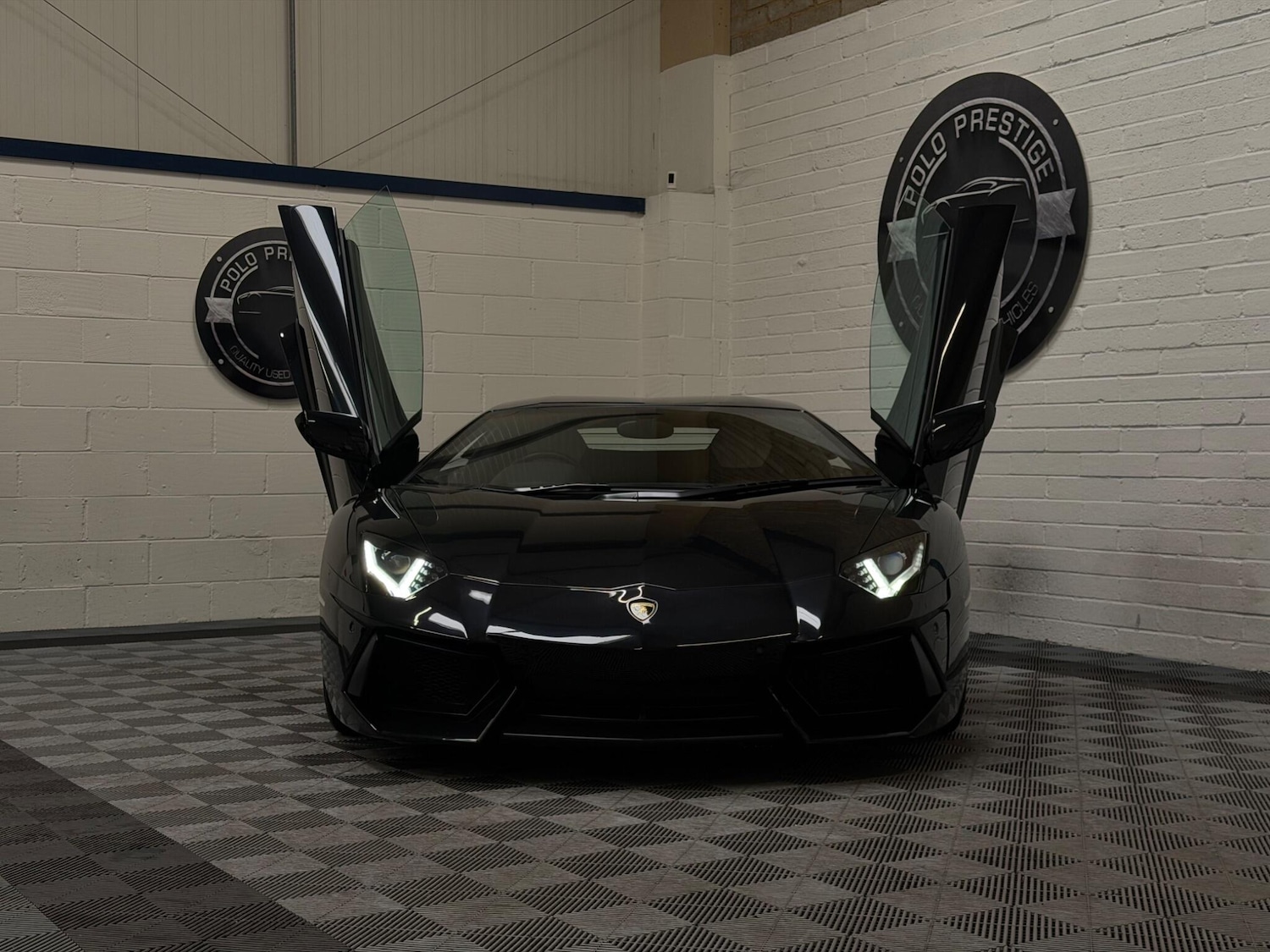 Used Lamborghini Aventador 2011 for sale - 78168270: Photo 3