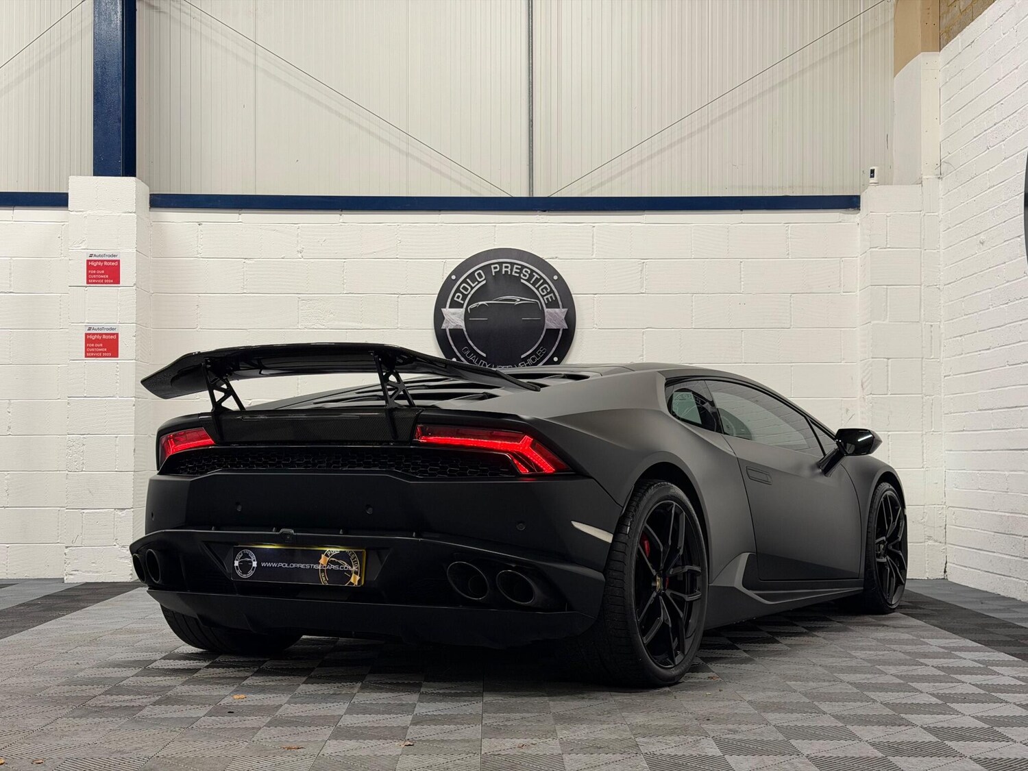 Used Lamborghini Huracan for sale - 76767443: Photo 2