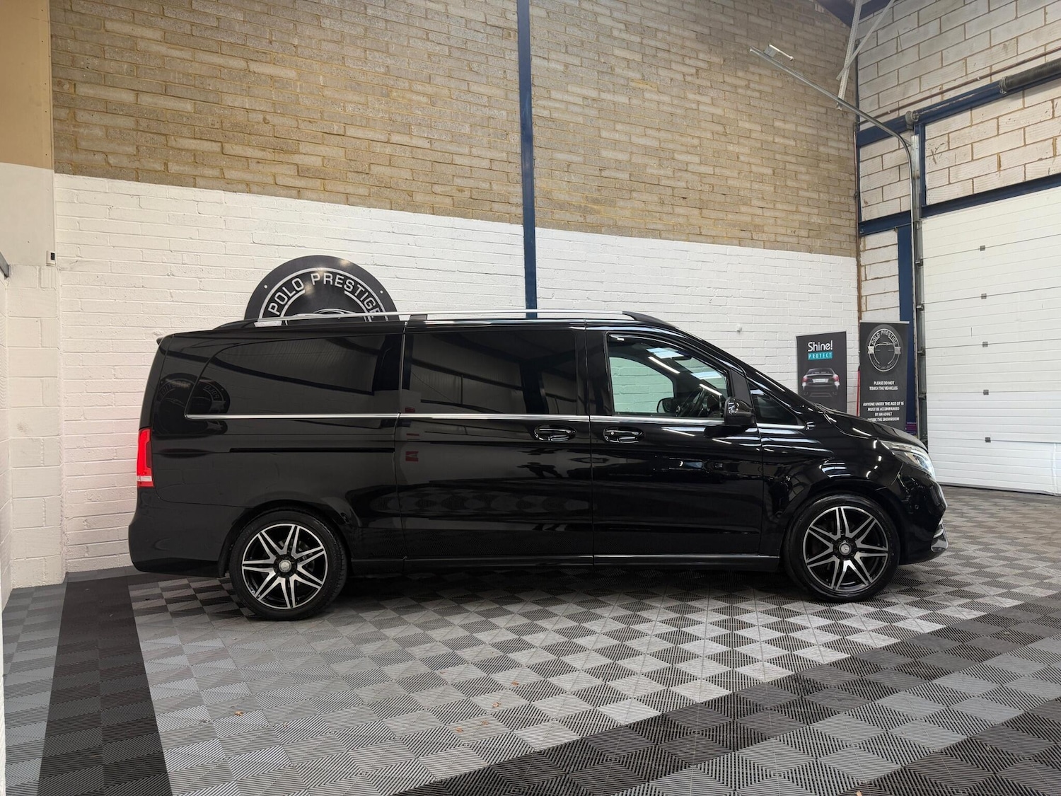 Used Mercedes-Benz V-Class 2017 for sale - 77951740: Photo 13