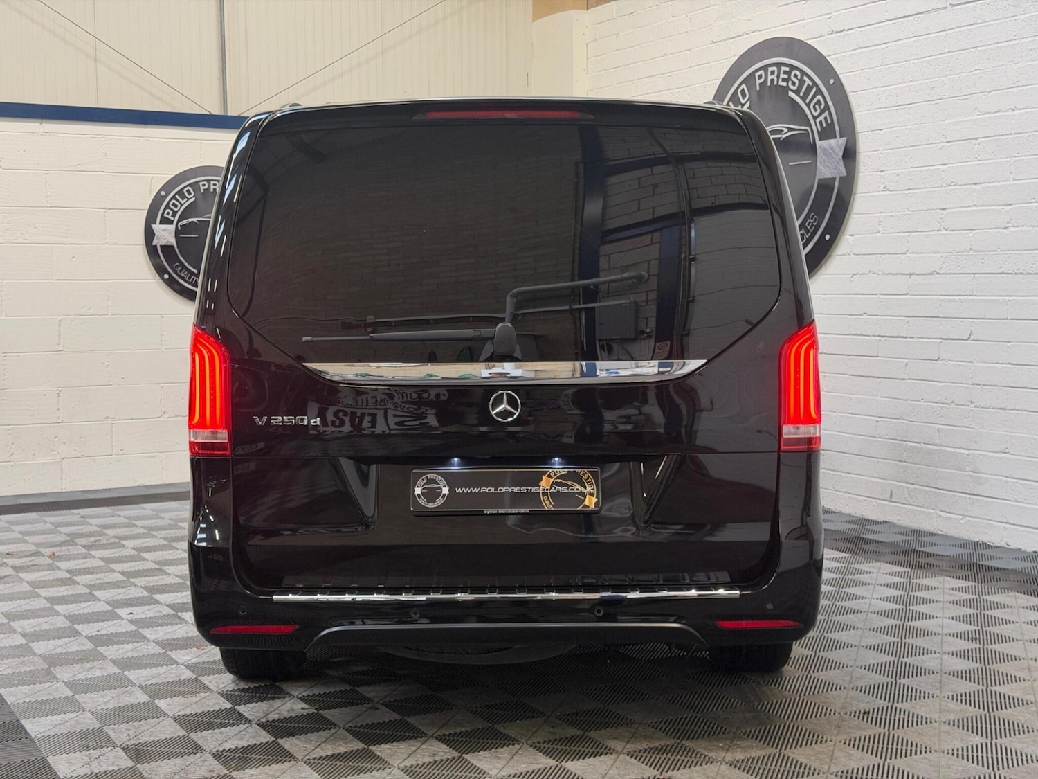 Used Mercedes-Benz V-Class 2017 for sale - 77951740: Photo 14