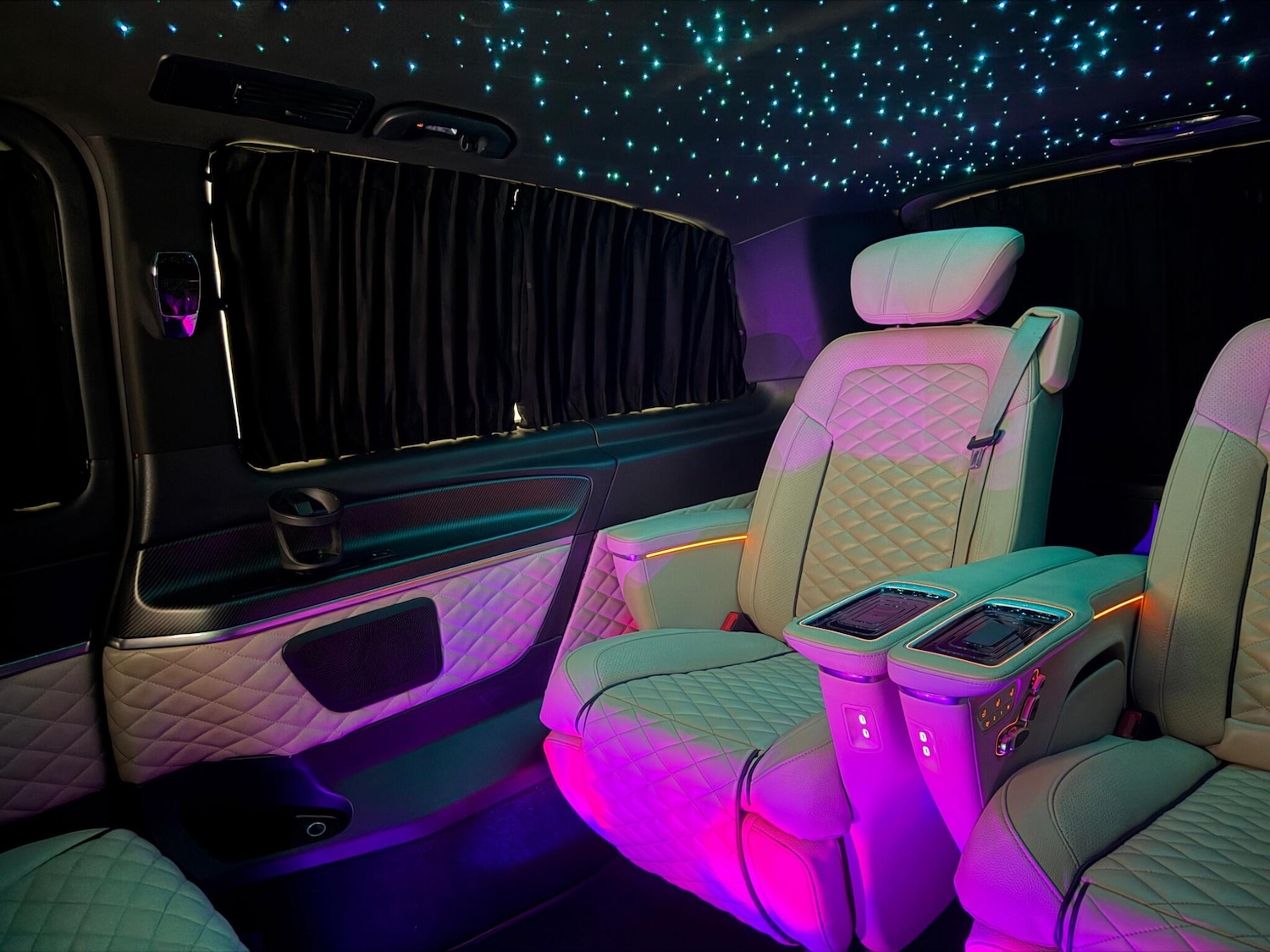 Used Mercedes-Benz V-Class 2017 for sale - 77951740: Photo 7