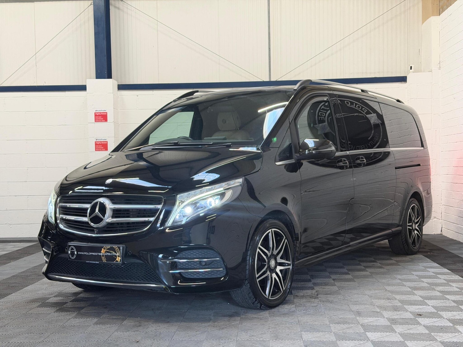 Used Mercedes-Benz V-Class 2017 for sale - 77951740: Photo 8