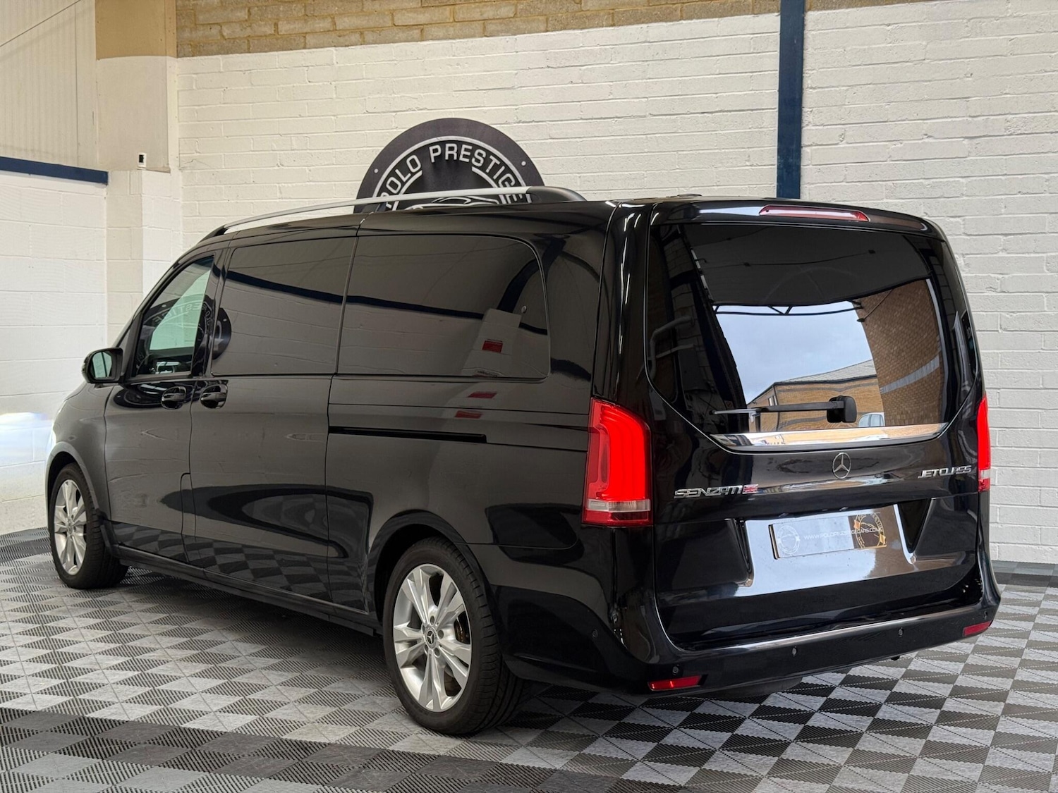 Used Mercedes-Benz V-Class 2017 for sale - 76690928: Photo 12