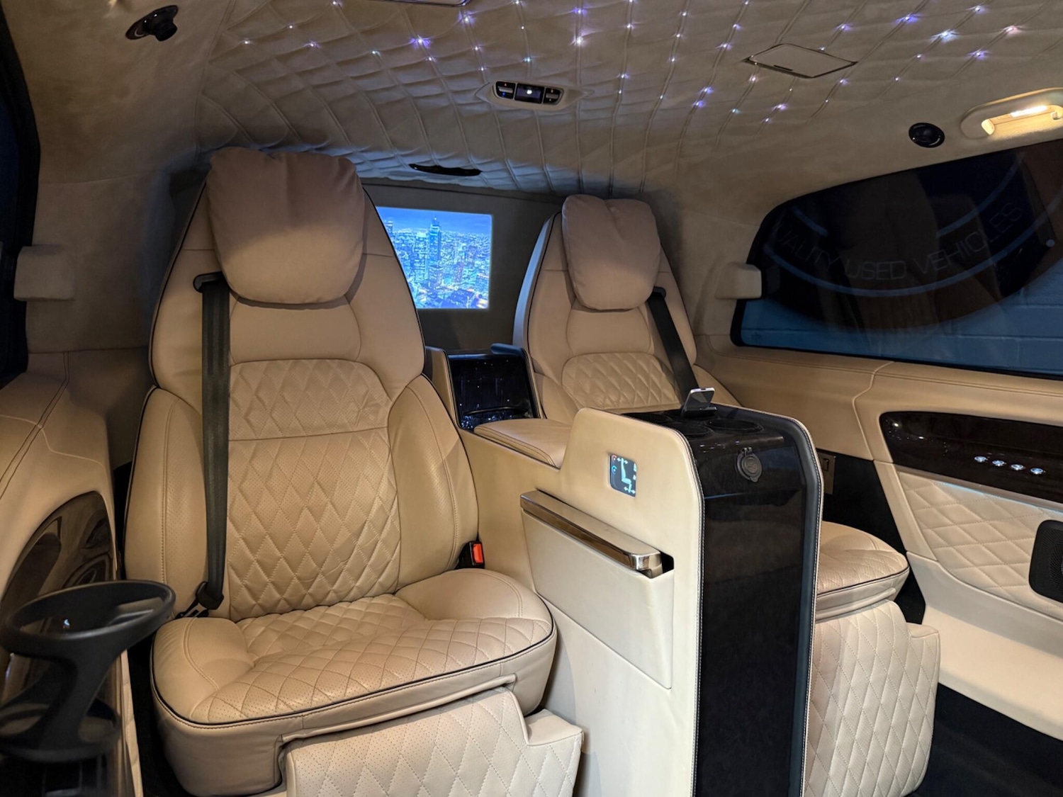 Used Mercedes-Benz V-Class 2017 for sale - 76690928: Photo 15