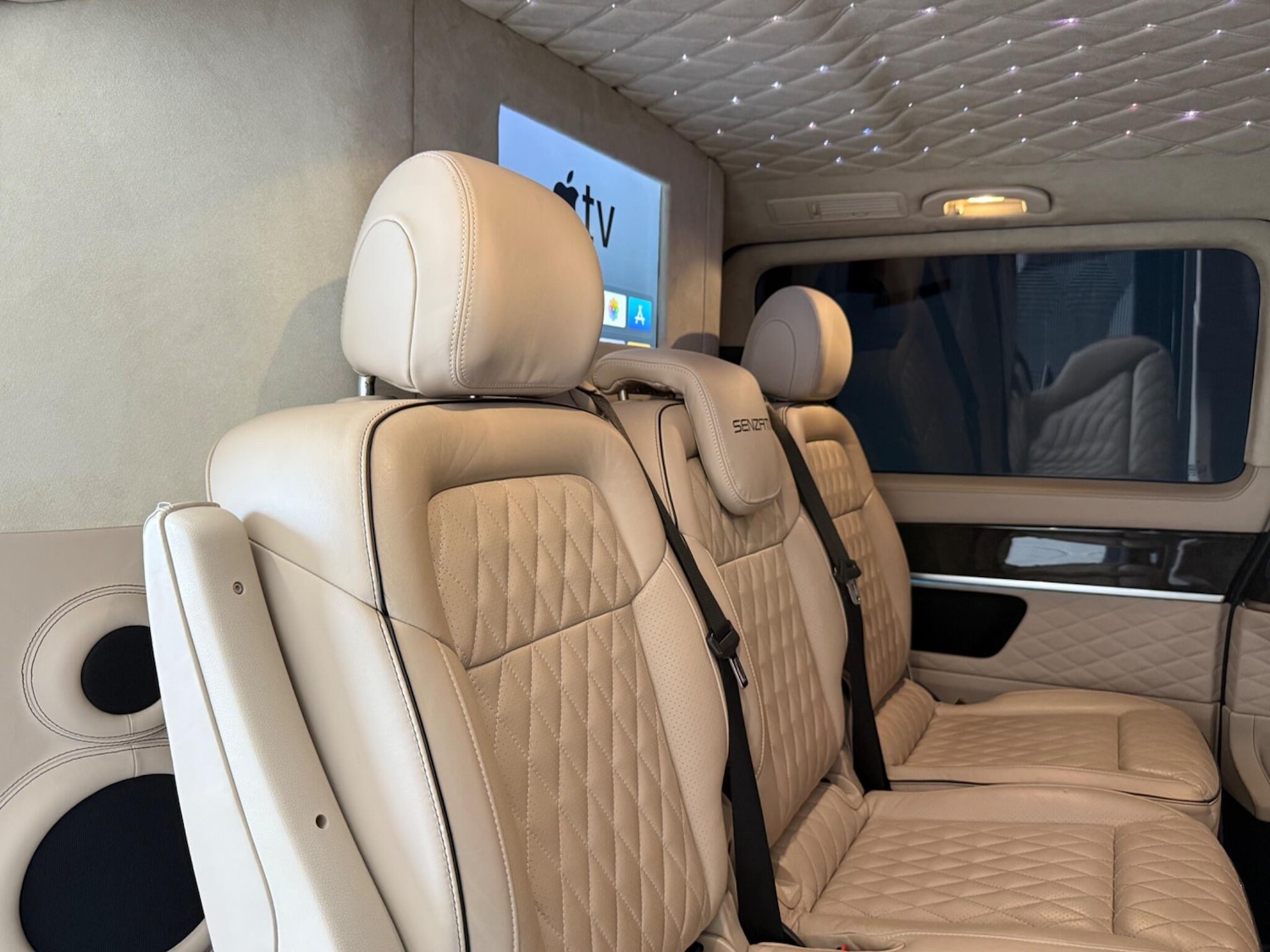 Used Mercedes-Benz V-Class 2017 for sale - 76690928: Photo 21