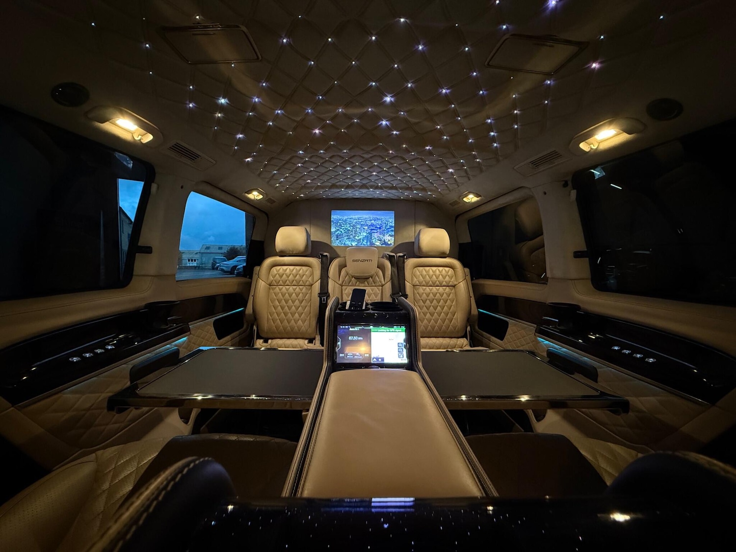 Used Mercedes-Benz V-Class 2017 for sale - 76690928: Photo 34