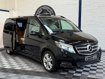 Used Mercedes-Benz V-Class 2017 for sale - 76690928: Photo