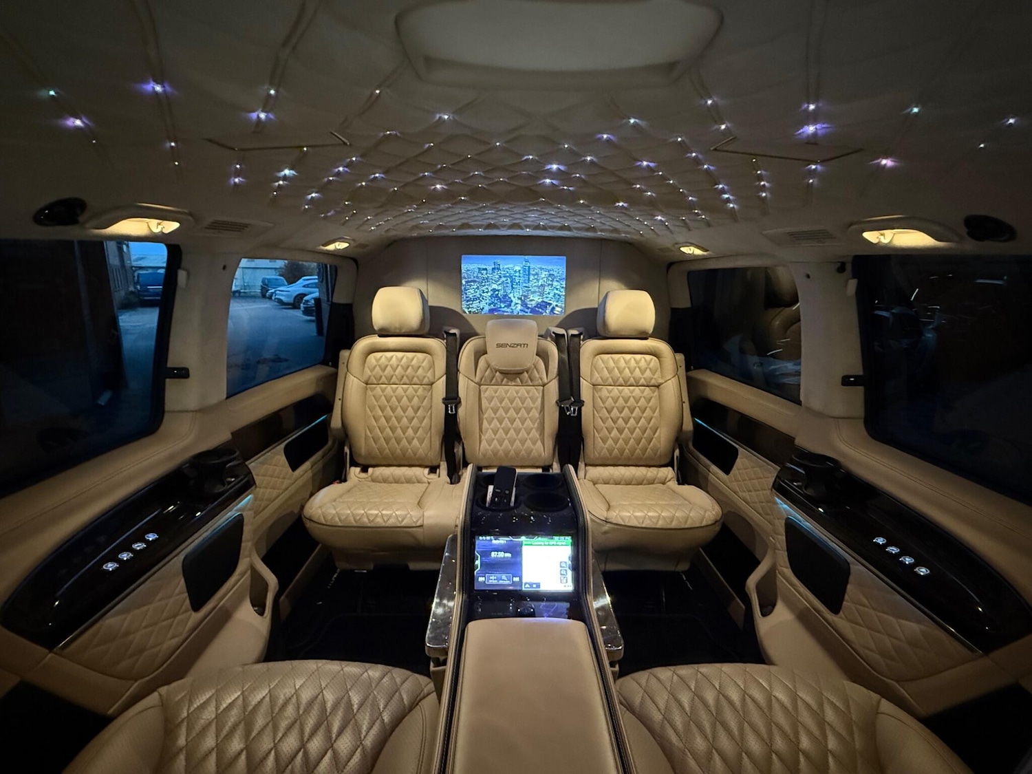 Used Mercedes-Benz V-Class 2017 for sale - 76690928: Photo 42