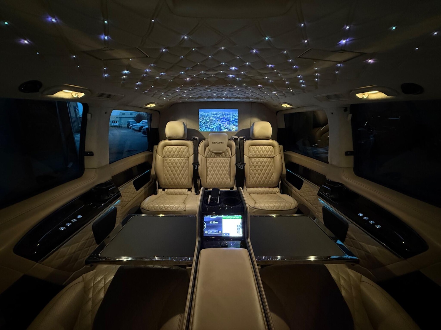 Used Mercedes-Benz V-Class 2017 for sale - 76690928: Photo 5