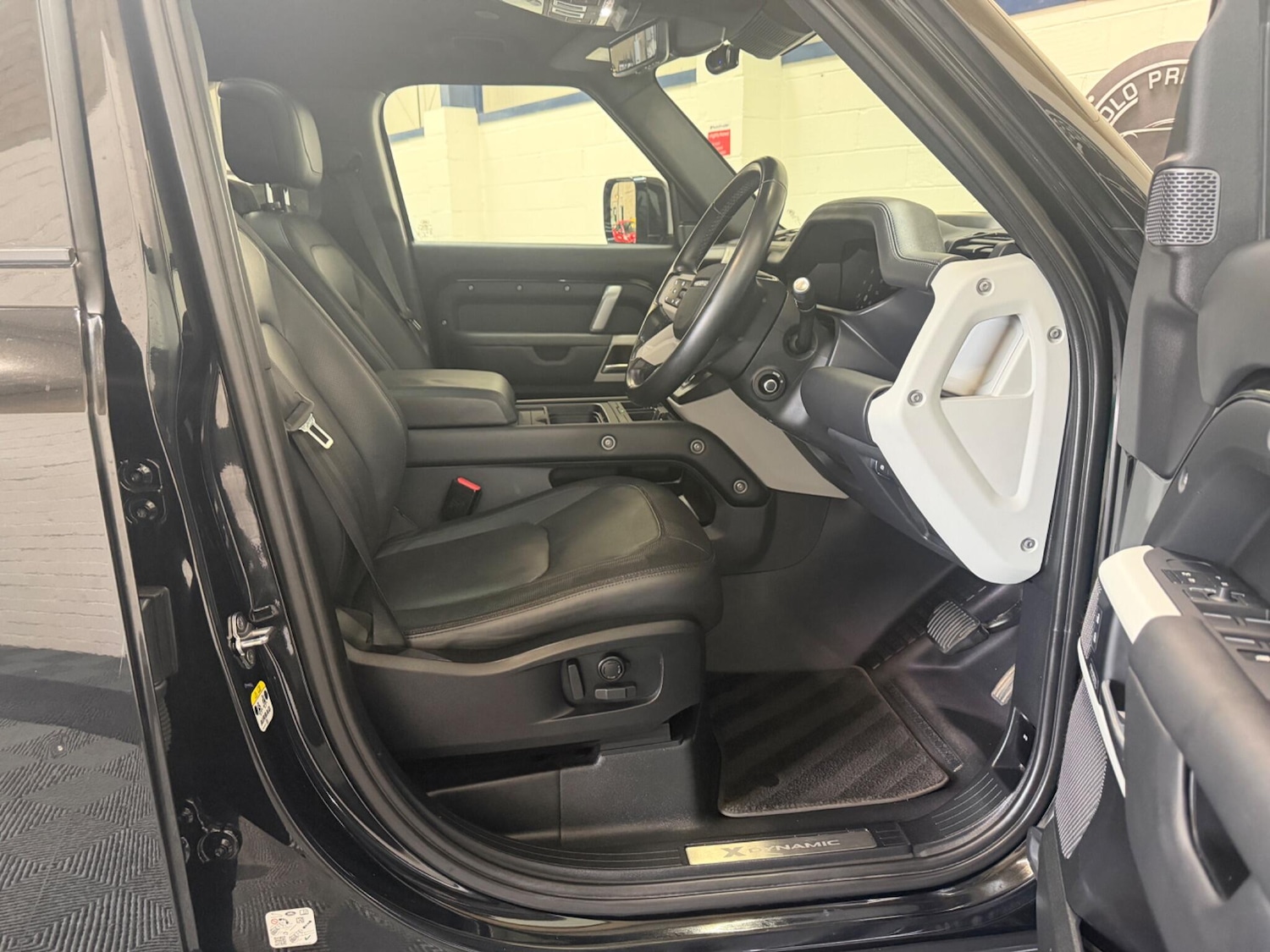 Used Land Rover Defender 110 for sale - 77421224: Photo 18