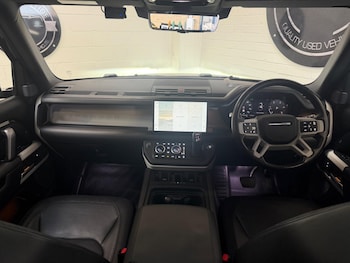 Used Land Rover Defender 110 2022 for sale - 77421224: Photo