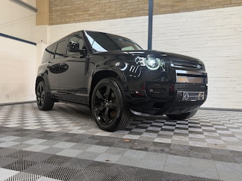 Used Land Rover Defender 110 2022 for sale - 77421224: Photo