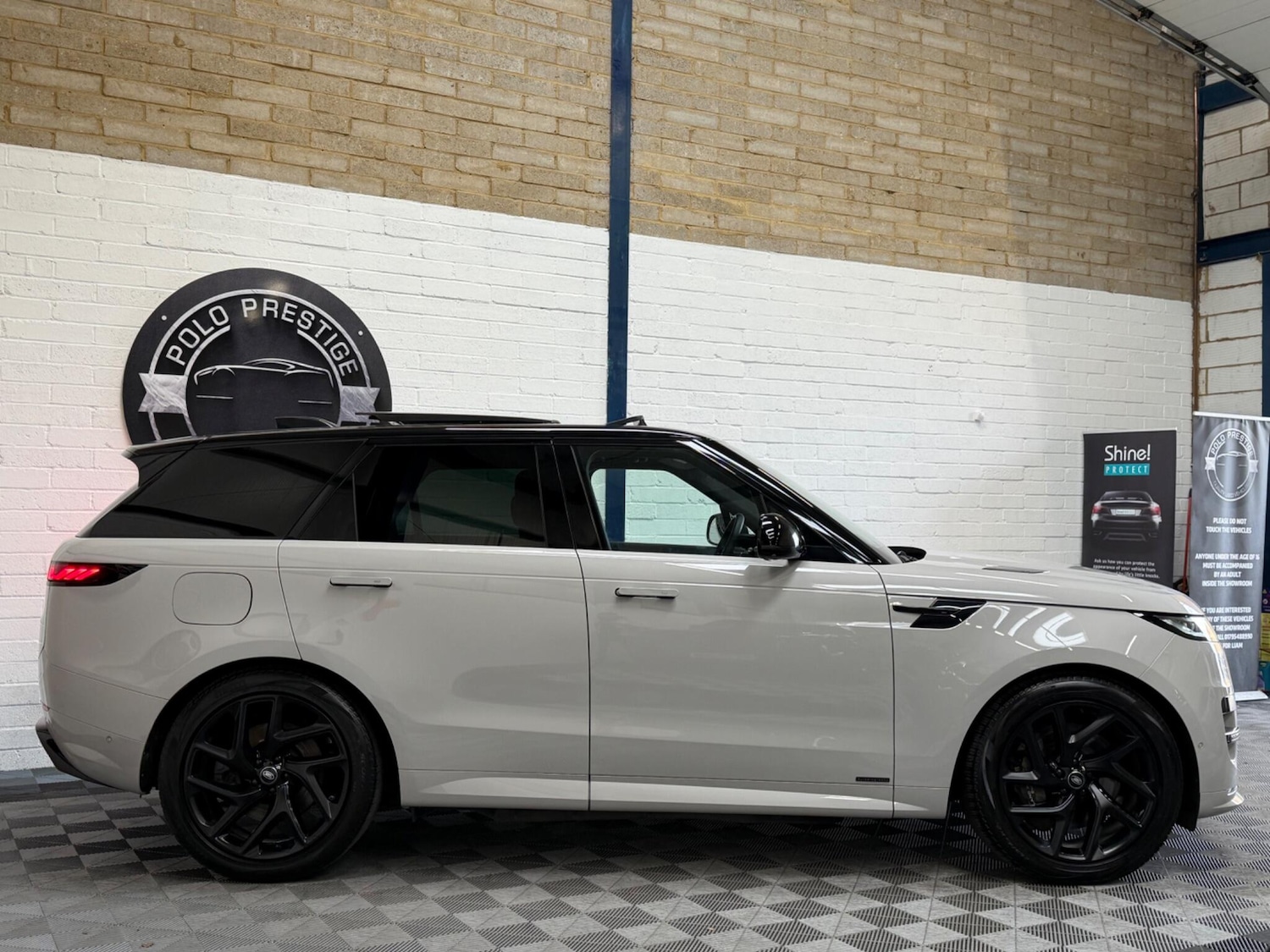 Used Land Rover Range Rover Sport 2024 for sale - 77901854: Photo 21