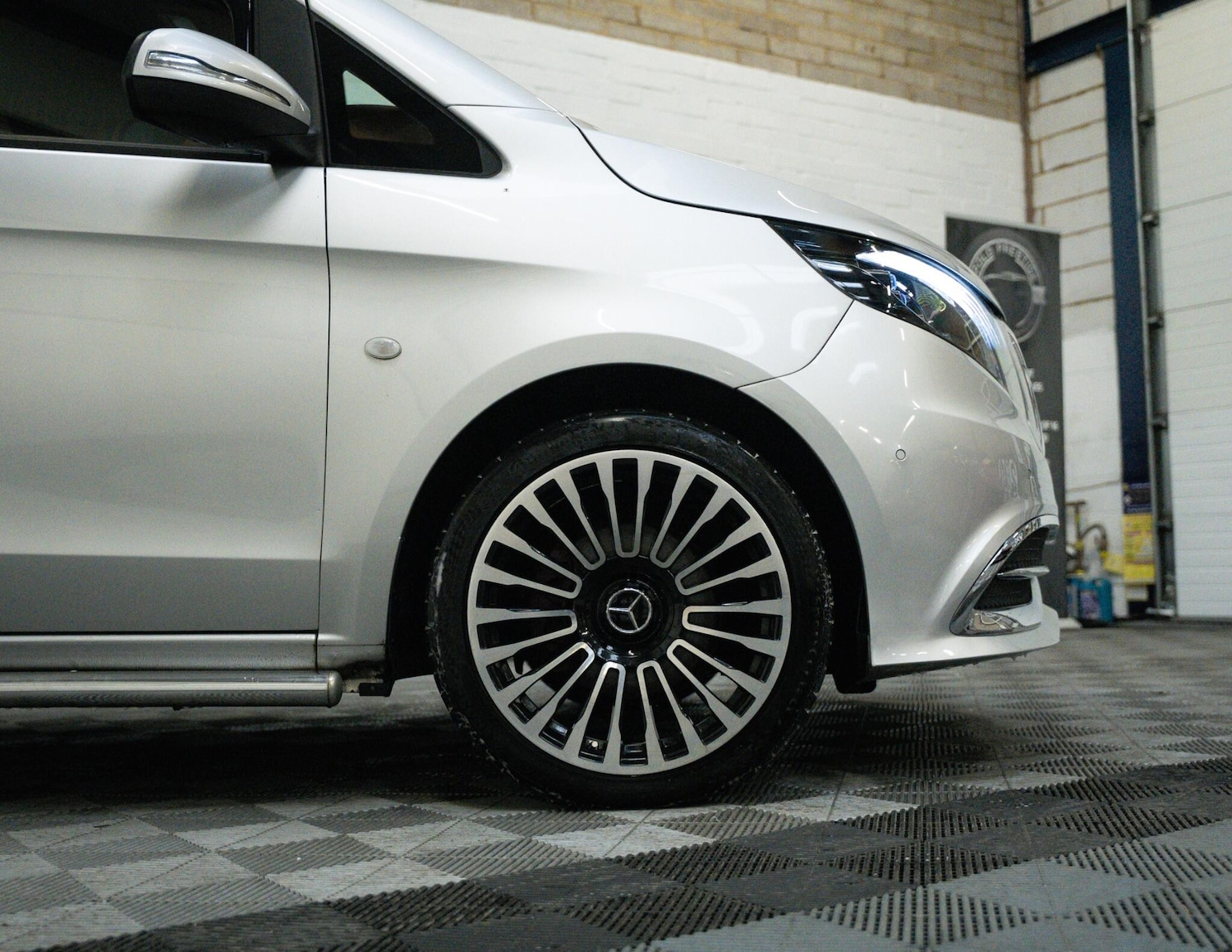 Used Mercedes-Benz Vito 2018 for sale - 77312995: Photo 11