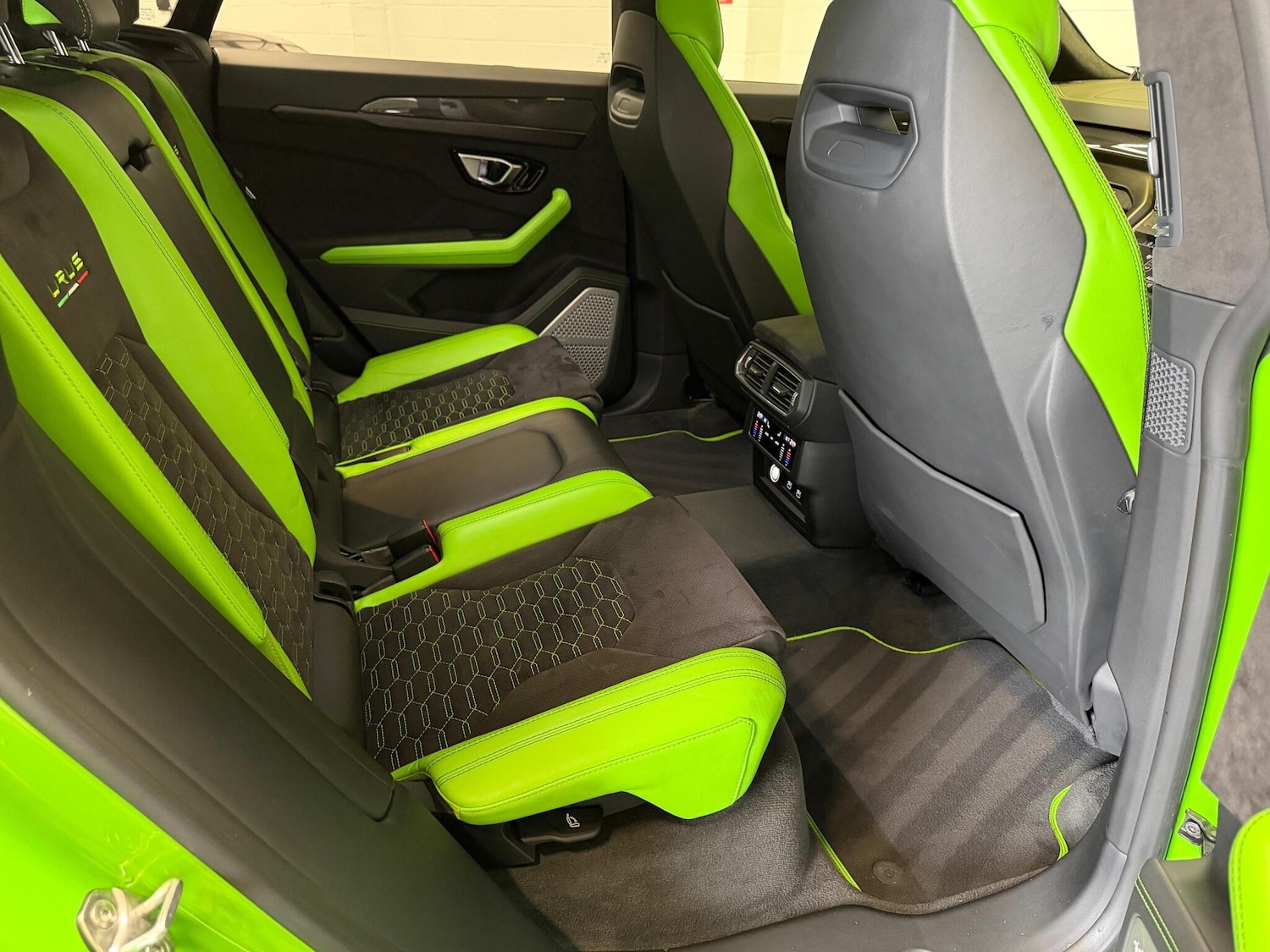 Used Lamborghini Urus 2022 for sale - 76863072: Photo 17