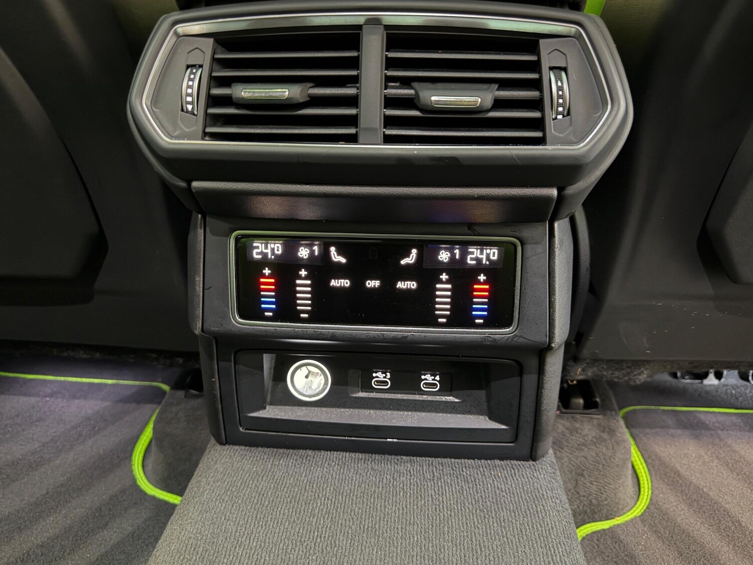 Used Lamborghini Urus 2022 for sale - 76863072: Photo 23