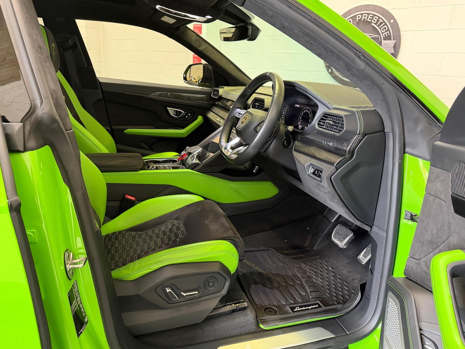 Used Lamborghini Urus 2022 for sale - 76863072: Photo 9