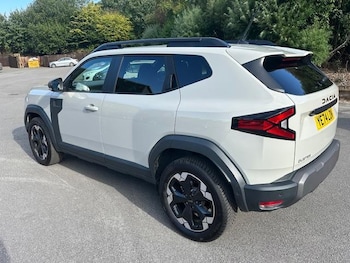 Used Dacia Duster 2024 for sale - 75864933: Photo