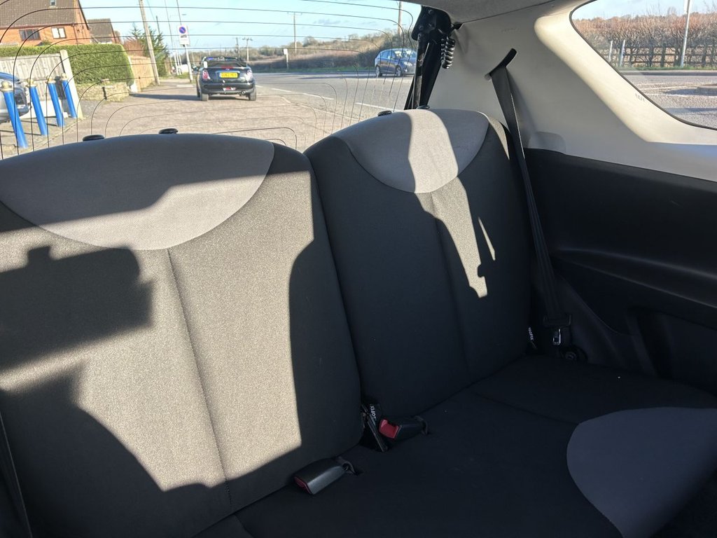 Used Peugeot 107 2014 for sale - 77148389: Photo 18