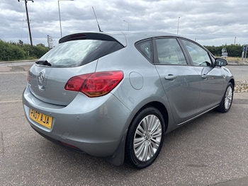 Used Vauxhall Astra 2011 for sale - 78833135: Photo