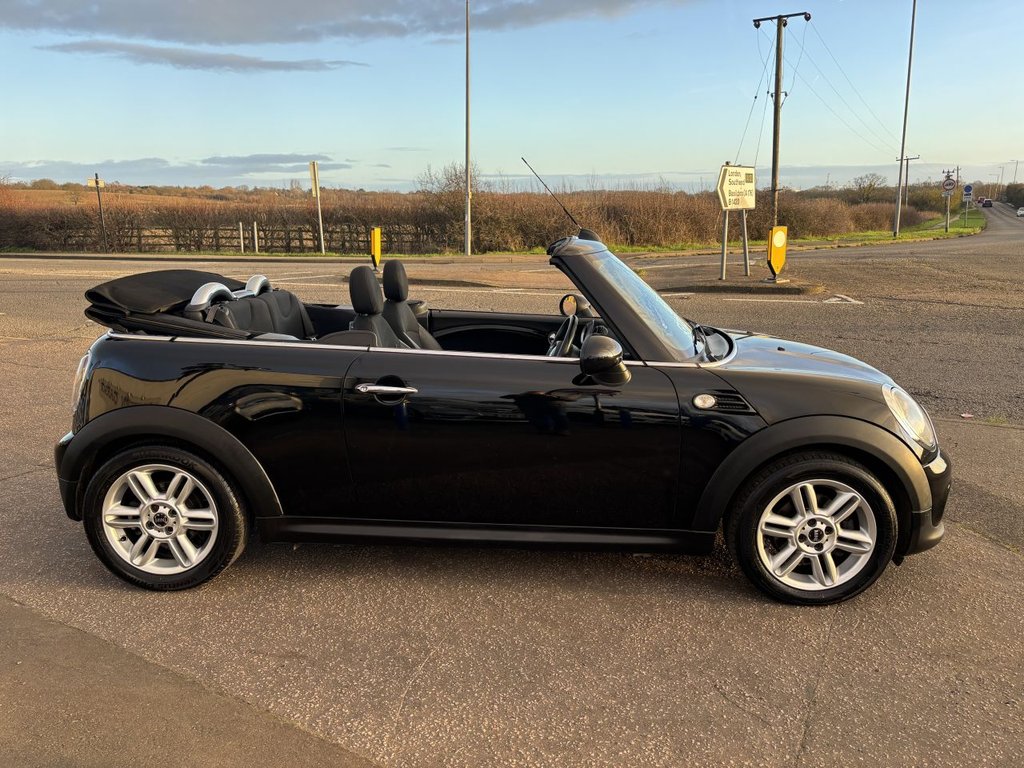 Used MINI Convertible 2012 for sale - 77148390: Photo 12