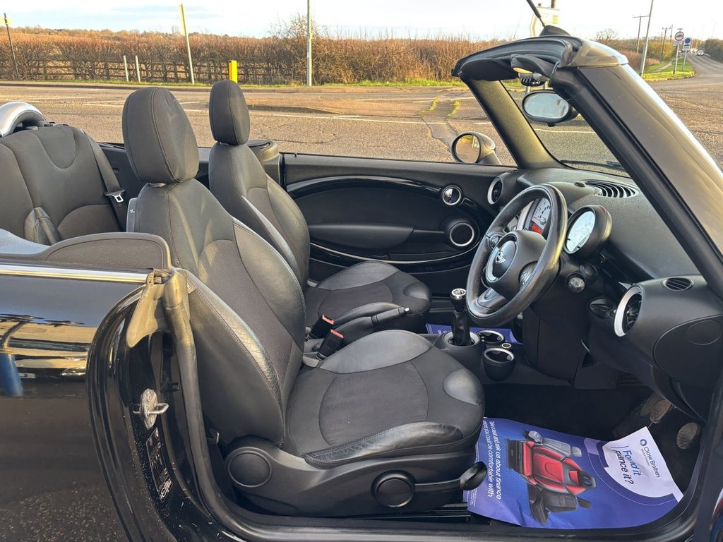 Used MINI Convertible 2012 for sale - 77148390: Photo 24