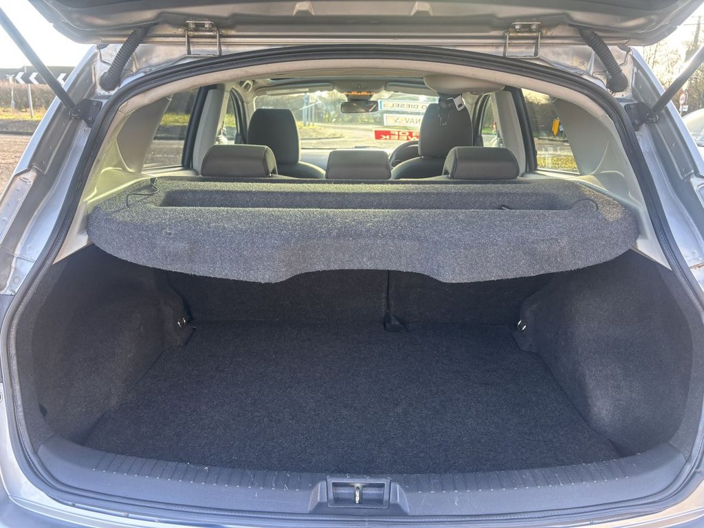 Used Nissan Qashqai 2010 for sale - 77408103: Photo 23