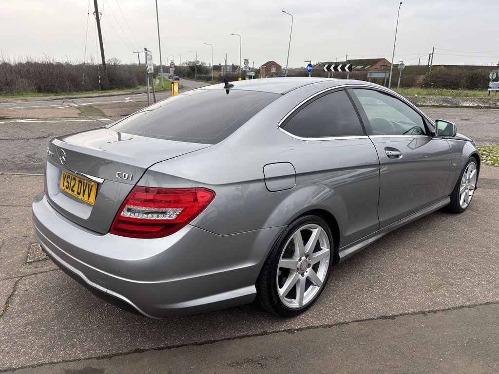 Used Mercedes-Benz C Class 2012 for sale - 77148386: Photo 16