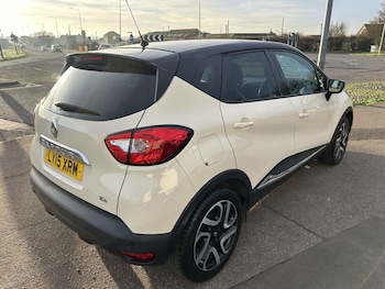 Used Renault Captur 2015 for sale - 77148384: Photo