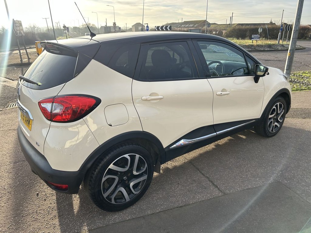 Used Renault Captur 2015 for sale - 77148384: Photo 9