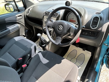 Used Suzuki Splash 2013 for sale - 79104820: Photo