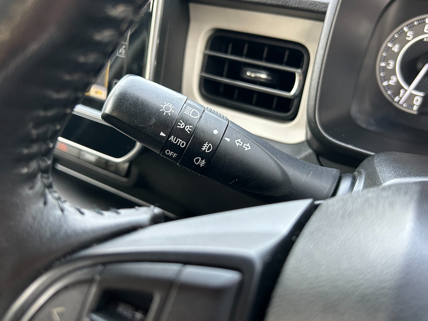 Used Suzuki Ignis 2022 for sale - 77764227: Photo 36