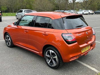 Used Suzuki Swift 2024 for sale - 78765479: Photo