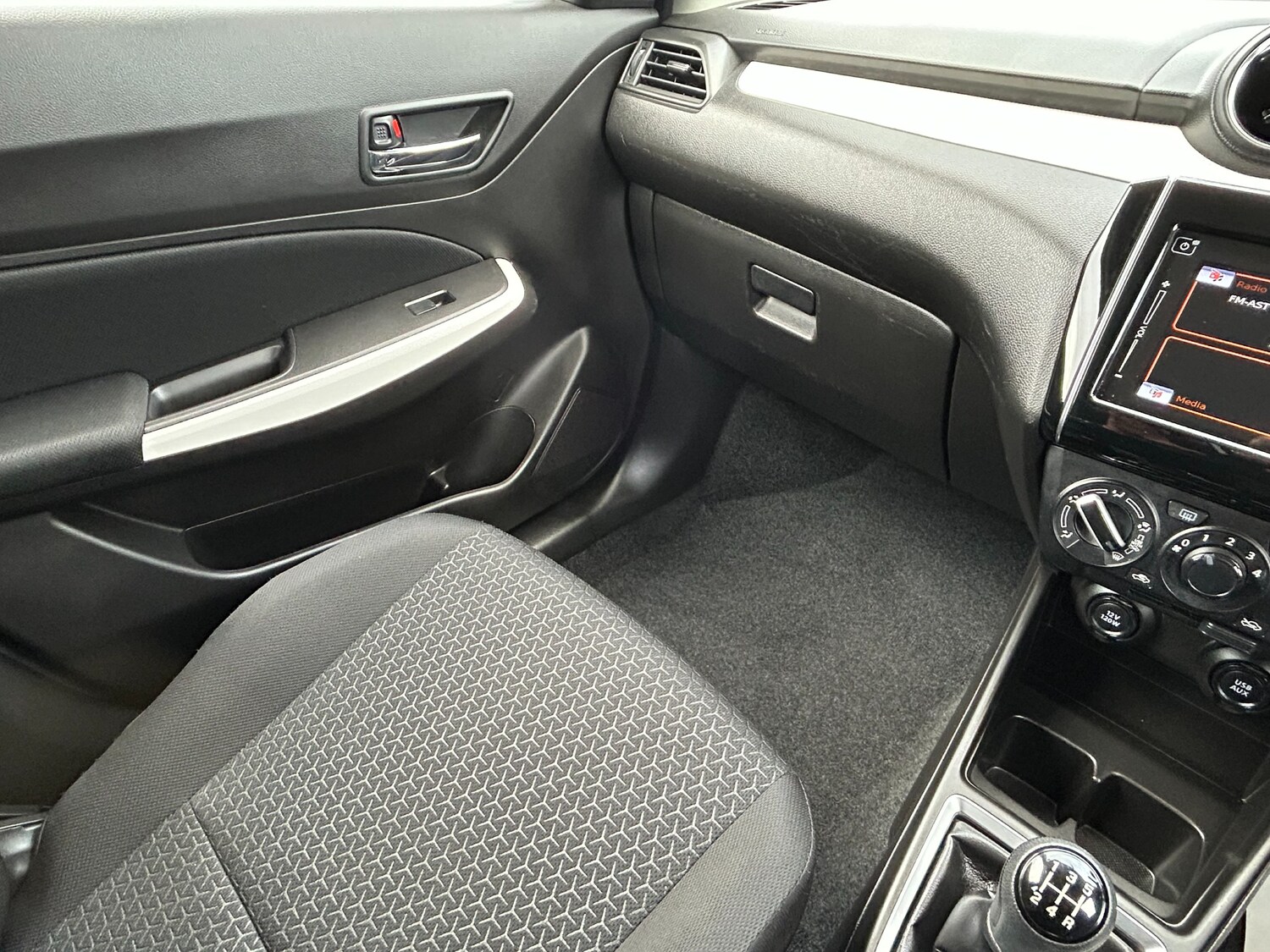 Used Suzuki Swift 2023 for sale - 77459711: Photo 52