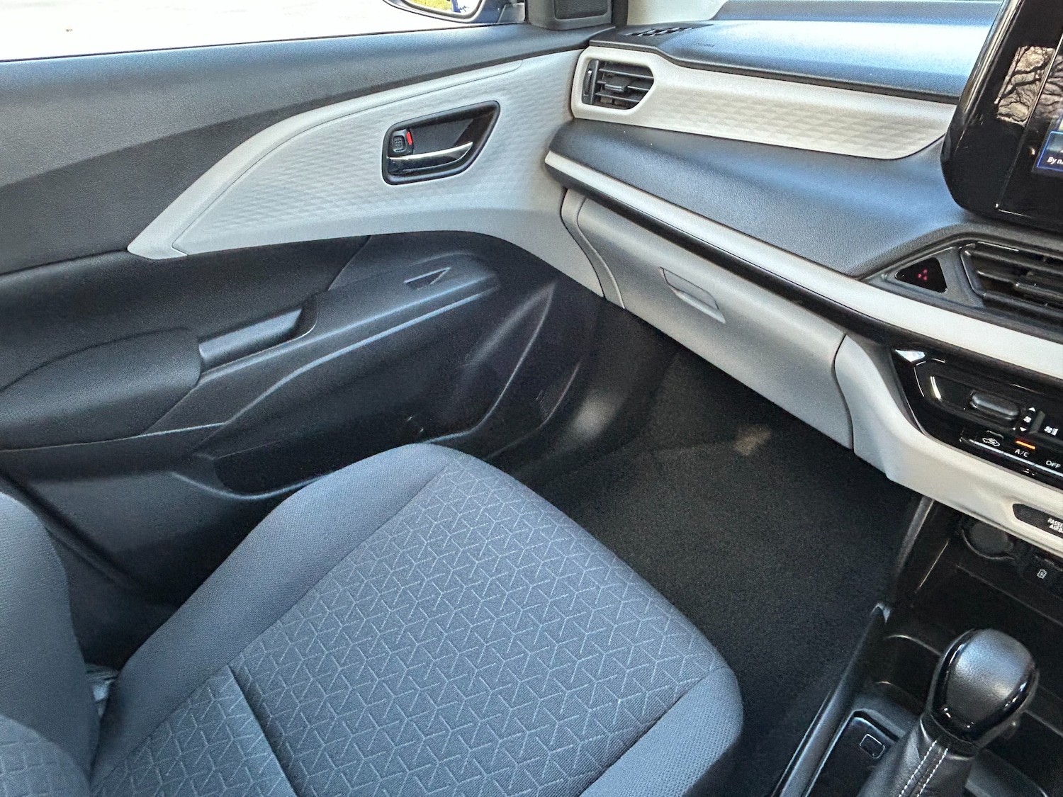 Used Suzuki Swift 2025 for sale - 77226156: Photo 59