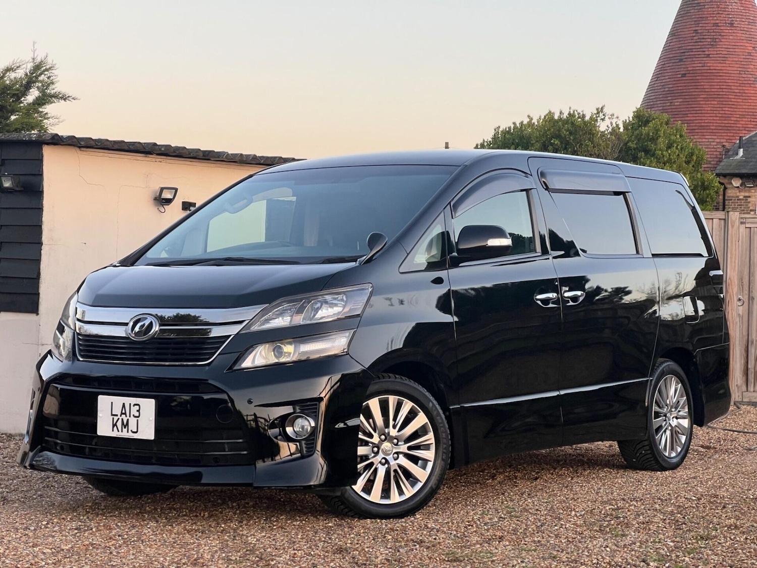 Used Toyota Vellfire 2023 for sale - 77431121: Photo 8