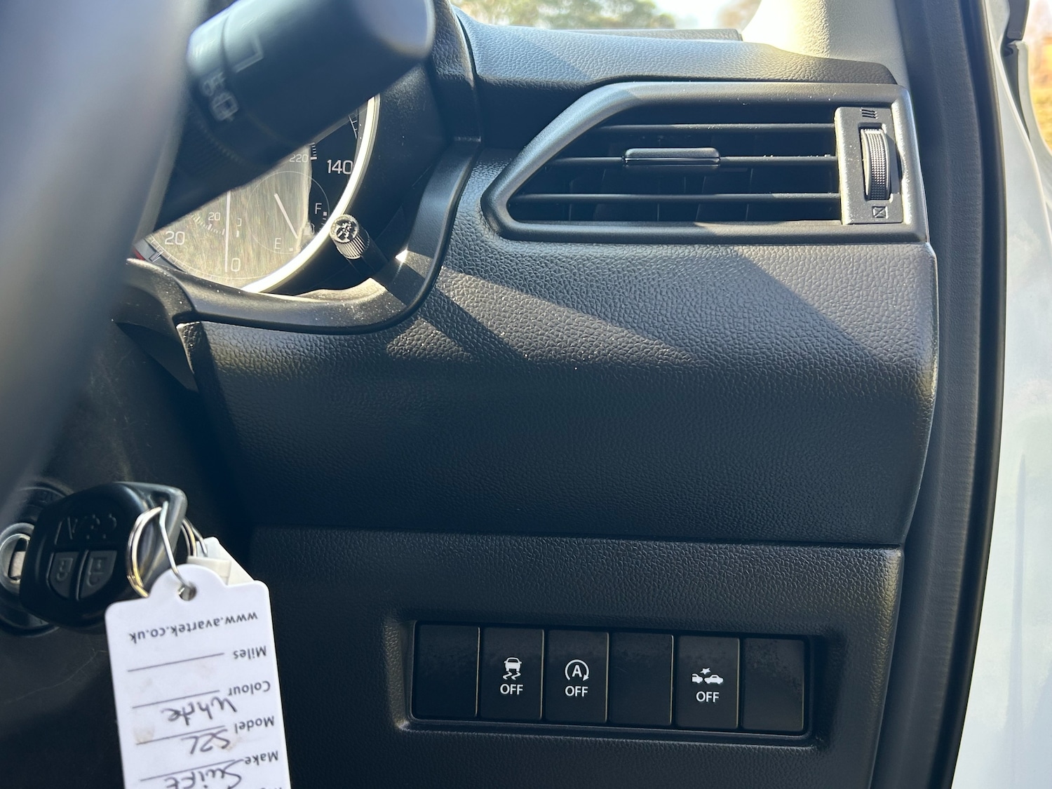 Used Suzuki Swift 2023 for sale - 77951711: Photo 28