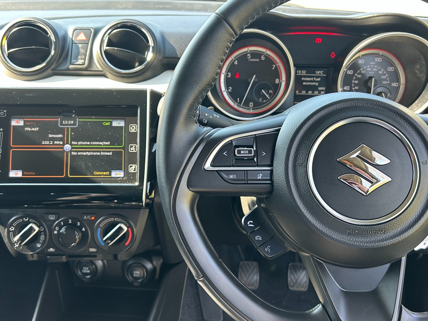 Used Suzuki Swift 2023 for sale - 77951711: Photo 35