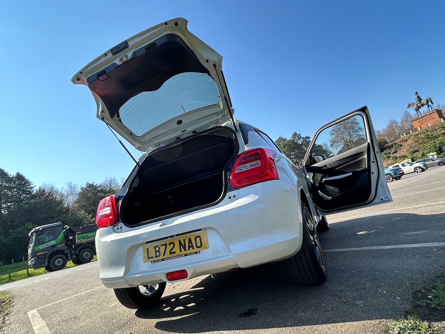 Used Suzuki Swift 2023 for sale - 77951711: Photo 68