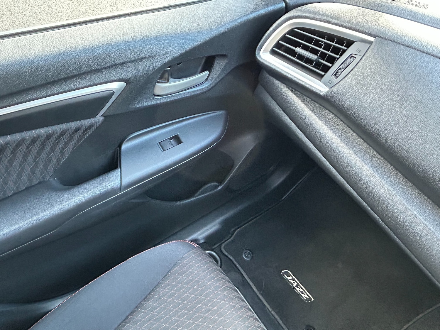 Used Honda Jazz 2018 for sale - 77442048: Photo 53