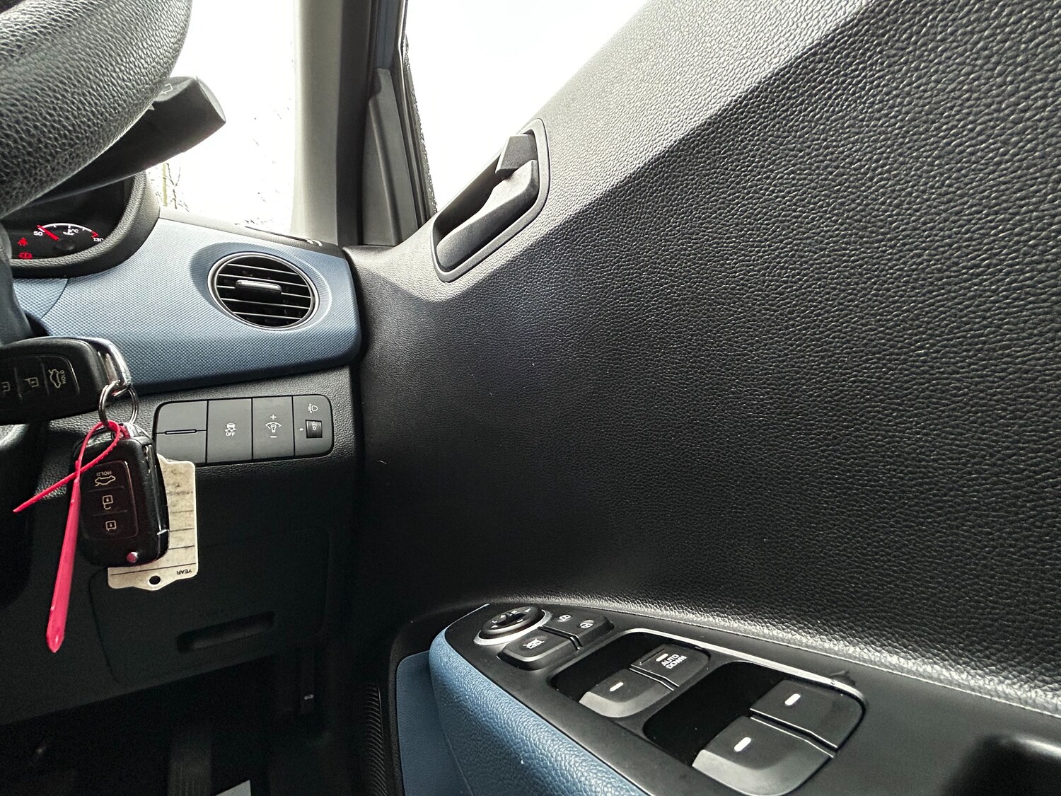 Used Hyundai i10 2016 for sale - 77498079: Photo 29