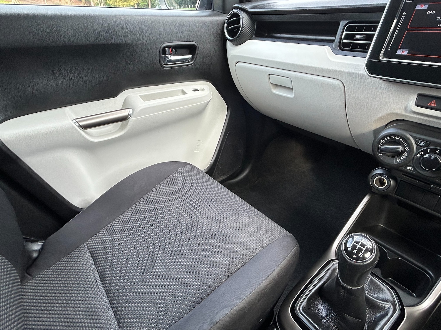 Used Suzuki Ignis 2017 for sale - 77733401: Photo 50