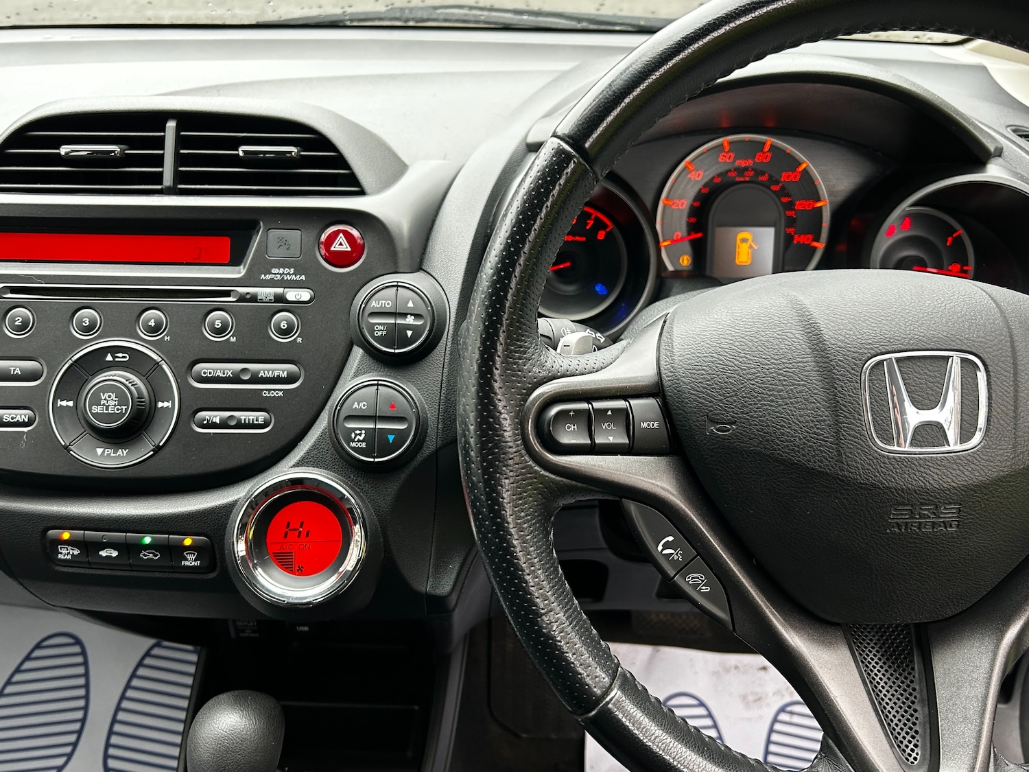 Used Honda Jazz 2012 for sale - 76972945: Photo 31