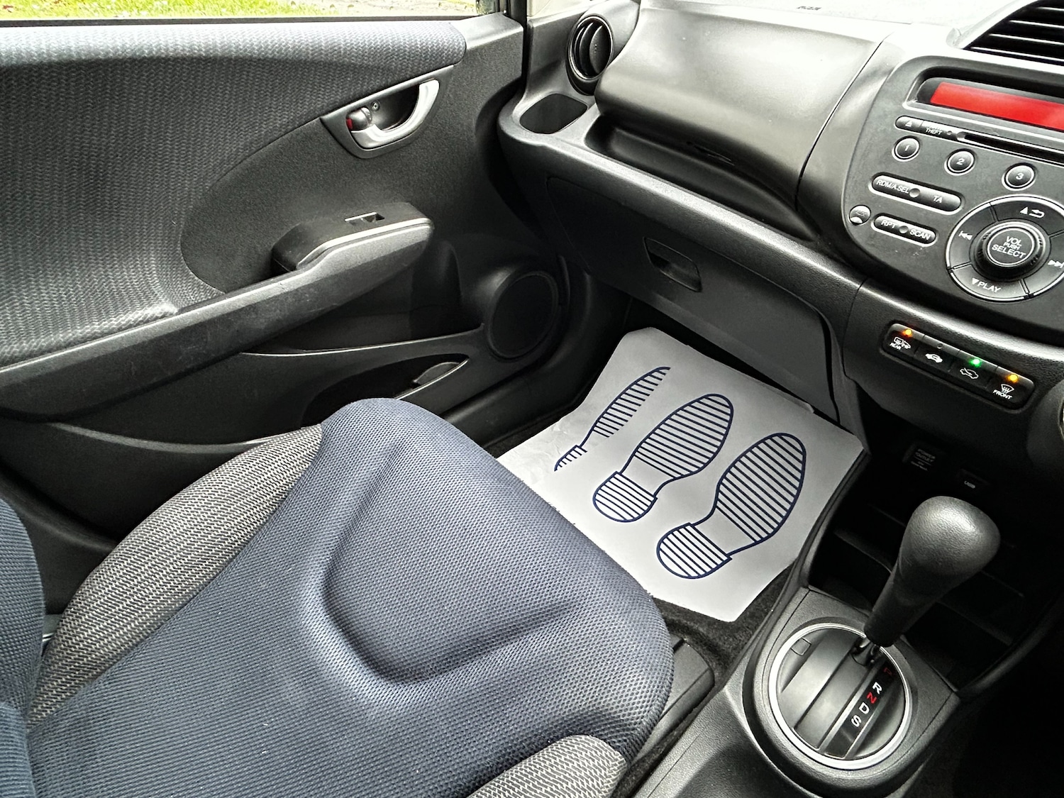 Used Honda Jazz 2012 for sale - 76972945: Photo 48