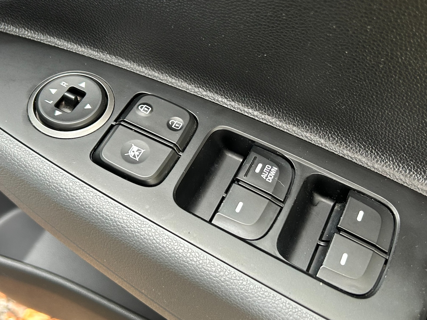 Used Hyundai i10 2019 for sale - 76719068: Photo 27