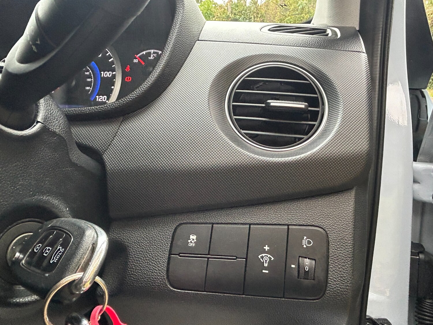 Used Hyundai i10 2019 for sale - 76719068: Photo 28